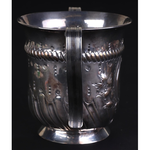 680 - A George III silver loving cup, initialled 'J K E', London, 1773, and maker's mark possibly for John... 