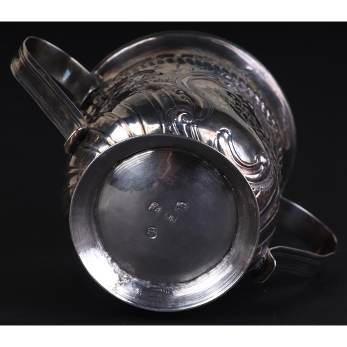 680 - A George III silver loving cup, initialled 'J K E', London, 1773, and maker's mark possibly for John... 