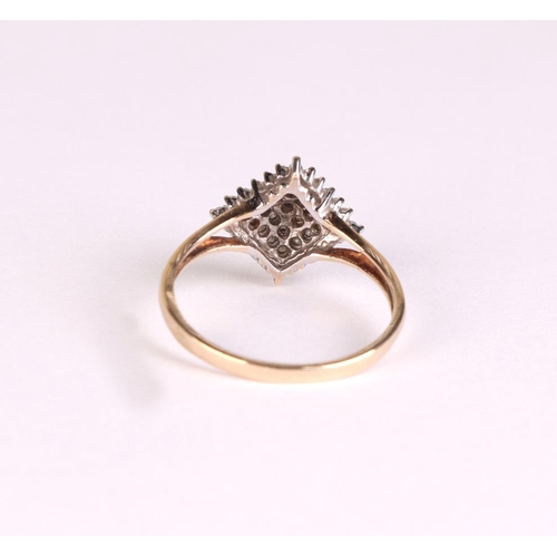 828 - A 9ct gold diamond cluster ring, approx UK size P, 2.2g.