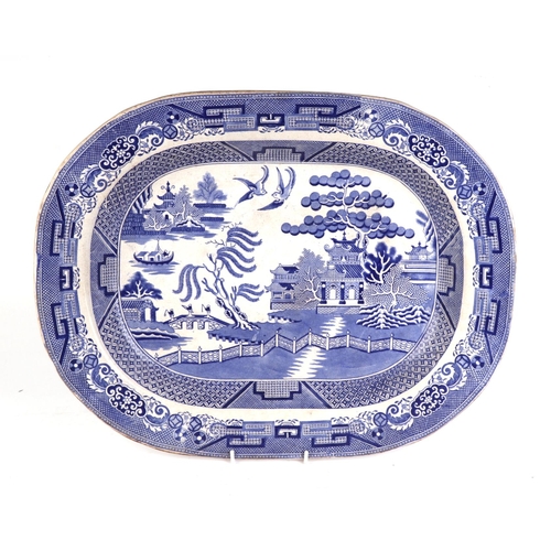 272 - A Spode Italian pattern tureen and cover; together with two blue & white meat plates (3).