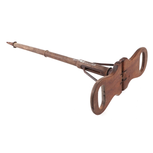 335 - A late 19th century mahogany shooting stick, 89cms long.