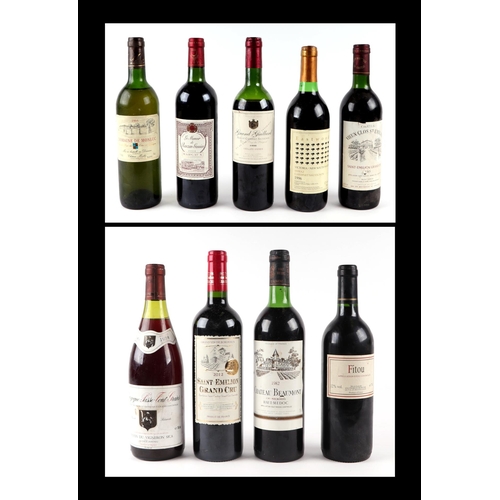 423 - Nine bottles of wine to include Chateau Beaumont 1982, Chateau Vieux Clos St Emilion Grand Cru 1985 ... 