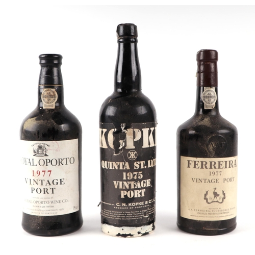 425 - Six bottles of Port to include Qunita do Paco, Royal Oporto 1977, Ferreira 1977 (6).