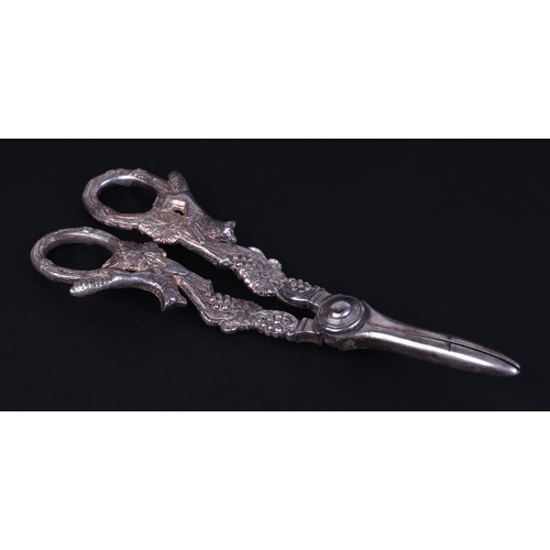 542 - A pair of George VI cast silver grape scissors, the handles in the form of grape vines, Sheffield 19... 