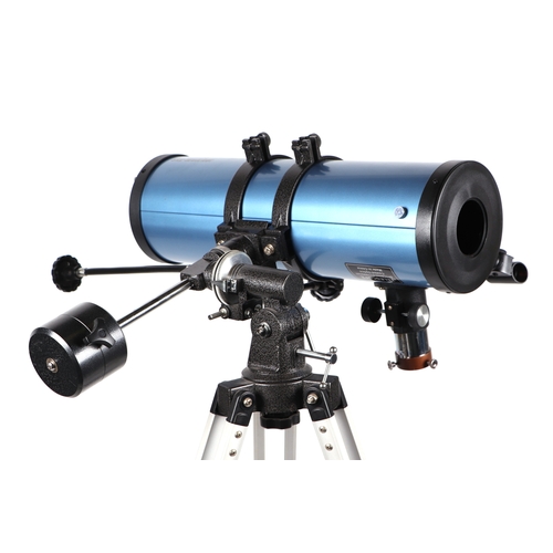 452 - A Sky-Watcher D-114mm F-1000mm telescope on tripod base.