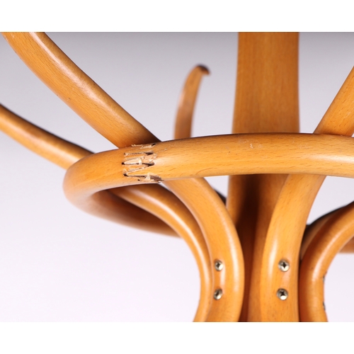 775 - A modern bentwood hat stand.