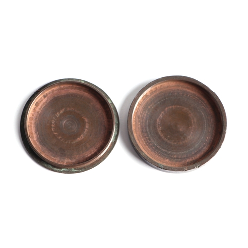 496 - A 1797 Cartwheel penny counter box, a similar smaller and a Georgian coin.