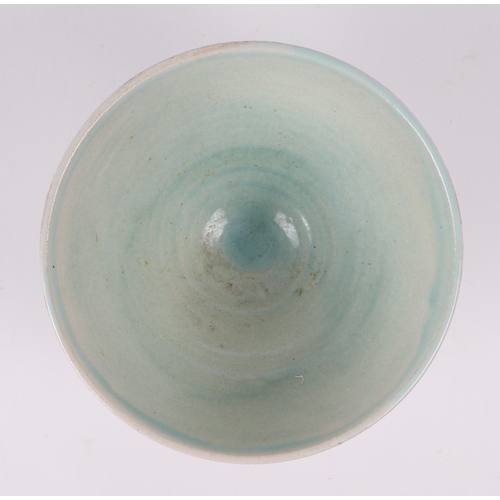 300 - Tony Laverick (born 1961), a studio pottery bowl, marked to the underside, 14.5cm diameter.