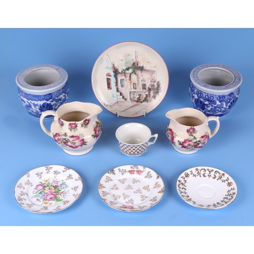 313 - A Wedgwood Georgetown collection Volendam design tableware's to include tureens and covers; a pair o... 