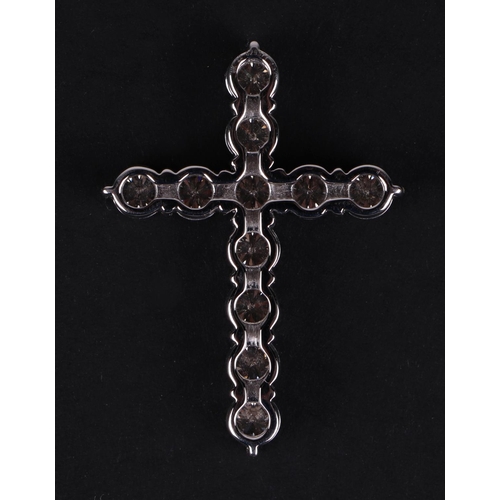 524 - A certificated 9ct white gold diamond cross pendant, diamonds approx 2.14ct, certificate number WGI9... 