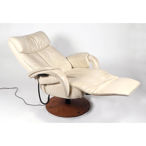 811 - A pair of Himolla Mosel leather reclining chairs (2)