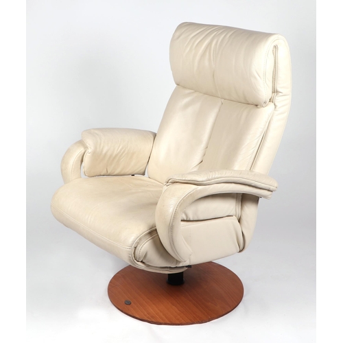 811 - A pair of Himolla Mosel leather reclining chairs (2)