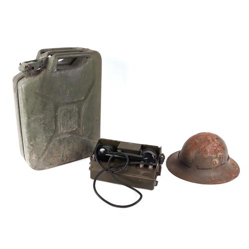 94 - A WWII metal carry case to hold 3.7inch Anti Aircraft shells. In raised relief on the lid it reads: ... 