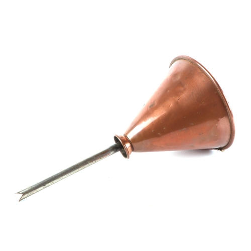 384 - A pair of copper pans and covers, 20cm diameter, and a copper funnel, 16cm diameter (3).