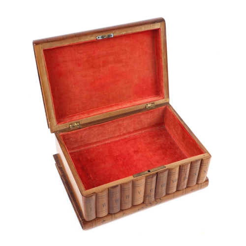 402 - An Italian Sorrento ware jewellery box, the top decorated with swallows, 24cm wide.