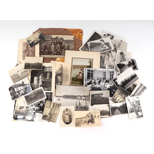 45 - A collection of ephemera relating to HRH Queen Elizabeth II, including newspapers commemorating the ... 