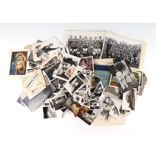 45 - A collection of ephemera relating to HRH Queen Elizabeth II, including newspapers commemorating the ... 