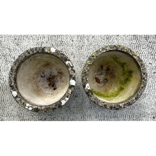9 - A pair of well weather reconstituted stone circular planters, 32cm diameter (2).