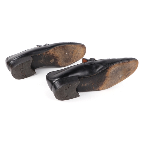 433 - A pair of vintage Gucci gentleman's loafers with original dust bags and box, UK size 9.5, with signs... 
