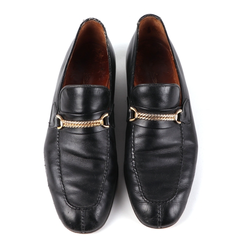 433 - A pair of vintage Gucci gentleman's loafers with original dust bags and box, UK size 9.5, with signs... 