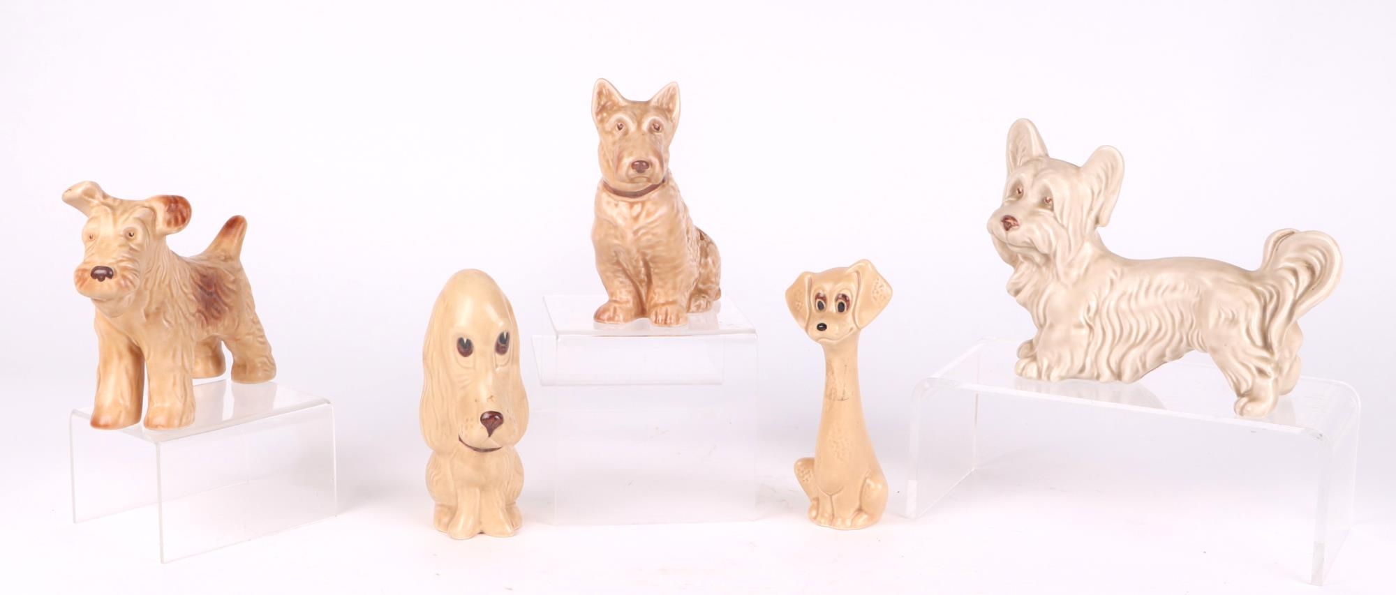 A group of Sylvac models of dogs (5).