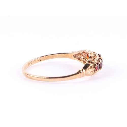 420 - An Edwardian style 9ct gold five-stone garnet ring, approx UK size P, 1.3g.