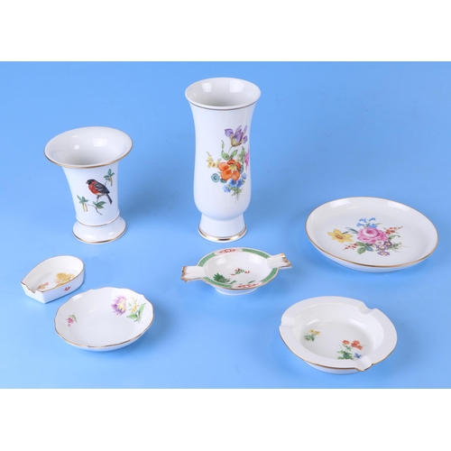 285 - A quantity of modern Meissen porcelain to include a six-piece tea set, vases and dishes.