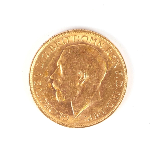 547 - A George V 1919 full gold sovereign, 8g.