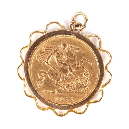 548 - A Queen Victoria 1895 half gold sovereign on a 9ct gold pendant mount, 5.4g.