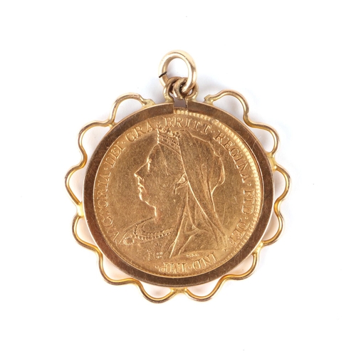 548 - A Queen Victoria 1895 half gold sovereign on a 9ct gold pendant mount, 5.4g.