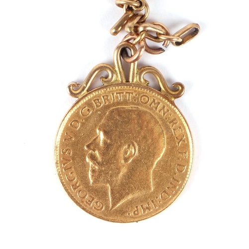 549 - A George V 1914 half gold sovereign with unmarked yellow metal pendant mount, 5g.