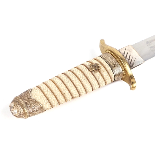 70 - A WWII Japanese Admirals short sword with gilt metal mounts, wirebound shagreen handle, steel blade ... 