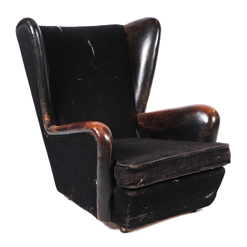 868 - Mid century modern design - a pair of Hans Wegner inspired leather and cloth lounge chairs (2).