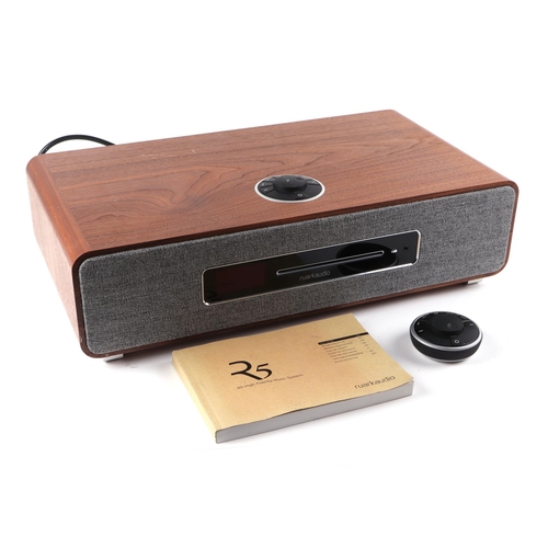 300 - A Ruark Audio hi fidelity music system, R5.