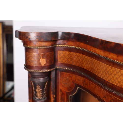 733 - A Victorian walnut and rosewood crossbanded breakfront Credenza with brass inlaid decoration, the ce... 