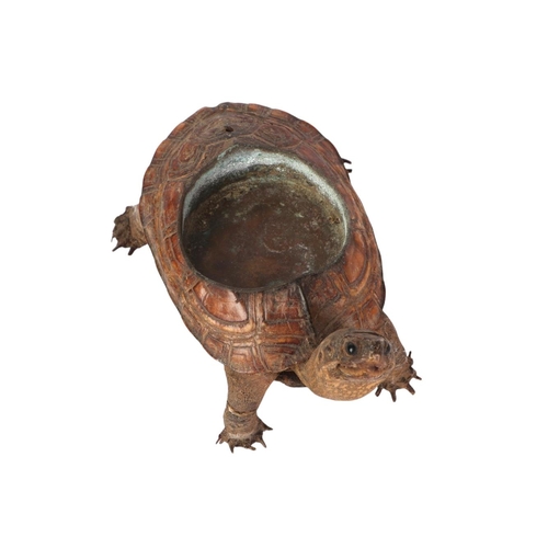 1624 - Taxidermy.  A Victorian novelty terrapin ashtray, 13.5cms long.