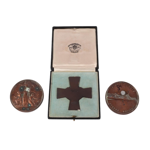 1706 - A group of three commemorative bronze medallions, one cased (3).