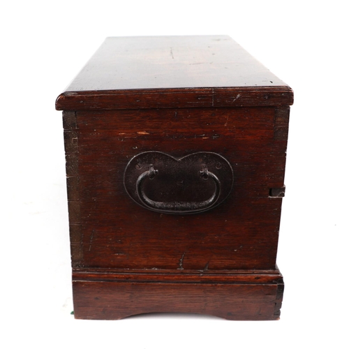 2533 - A George III and later oak table top collectors chest with lift-up top revealing a fitted interior a... 