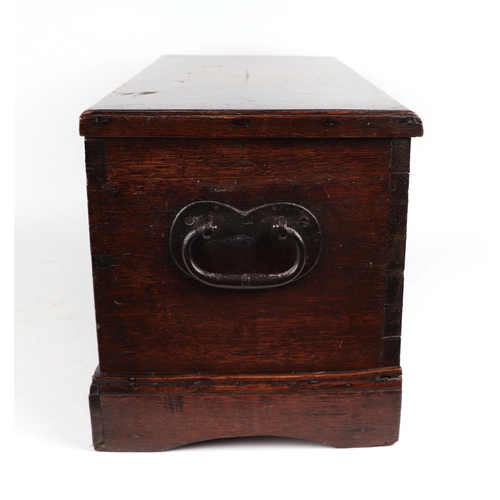 2533 - A George III and later oak table top collectors chest with lift-up top revealing a fitted interior a... 