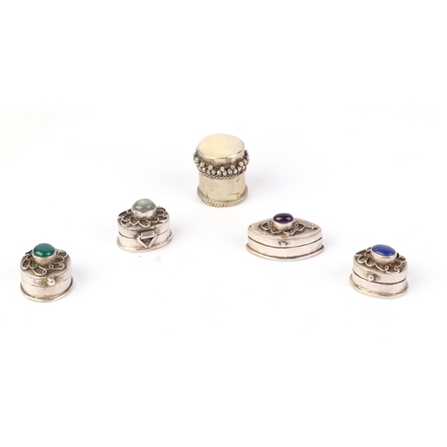 418 - Four cabochon gem set 925 silver pill boxes, the largest 2.5cms wide; together with a similar white ... 