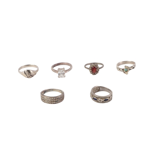 472 - A quantity of 925 silver stone set dress rings (15).