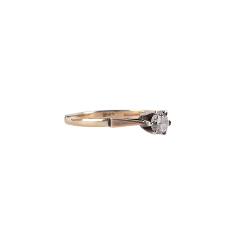 535 - A 9ct gold & silver white stone solitaire ring, approx UK size R, 2g.