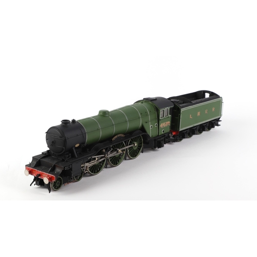 791 - A DJH Engineering 4-6-2 Flying Scotsman  4472 locomotive and tender. 50cm long