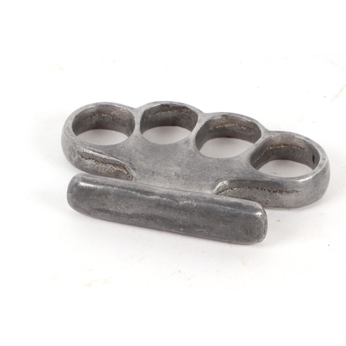 813 - A WWI aluminium knuckle duster, 10cms wide.