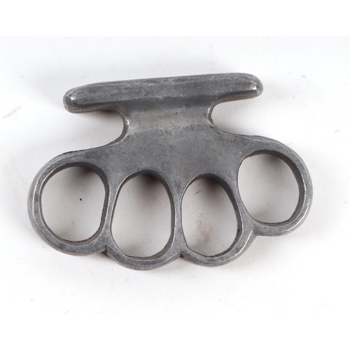 813 - A WWI aluminium knuckle duster, 10cms wide.