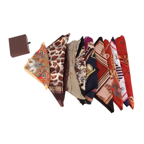 132 - A quantity of vintage silk scarves to include Louis Vuitton, Joules and others (10).