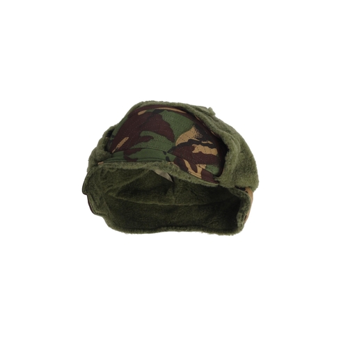 100 - Falklands War era DPM camouflage combat Parka with quilted liner and 7 1/8th cap (ref: YSO).