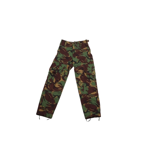 128 - A British Army 1970's Issue Jungle Warfare camouflage combat shirt and trousers (ref: MDN).