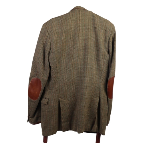 181 - Country gentleman's 1960s tweed sports jackets, Hepworths and Stewart bespoke Cambridge tailored (re... 