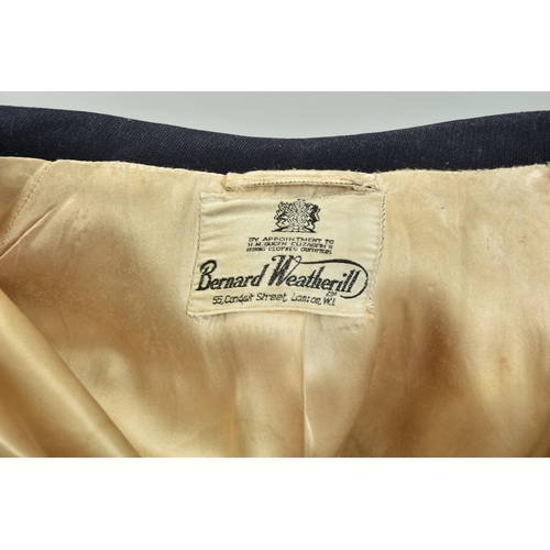 188 - A ladies Bernard Weatherill Savile Row hunt coat (ref: YIU).